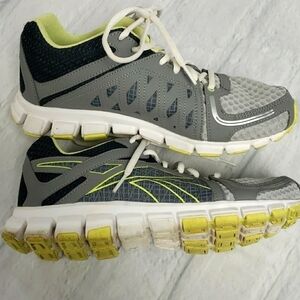 REEBOK Running 8 1/2D Grey & Yellow EUC